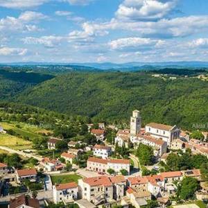 TINJAN - Zemljište za prodaju 4168 m² (3197 m² građevinsko)