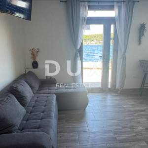 TISNO, MURTER – STAN U 1. REDU DO MORA, IDEALAN ZA TURISTIČKI NAJAM!