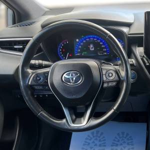 Toyota Corolla TS 2.0 Hybrid Team D CVT