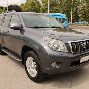Toyota Land Cruiser 3.0 D-4D AUTOMATIK 7 sjedala