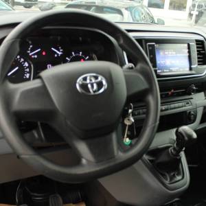 Toyota Proace 1.5D Business *NAVIGACIJA*
