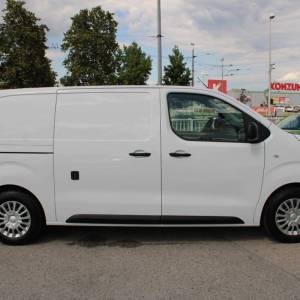 Toyota Proace 1.5D Business *NAVIGACIJA*