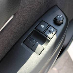 Toyota Yaris 1.5 Hybrid AUTOMATIK *NAVIGACIJA, KAMERA*