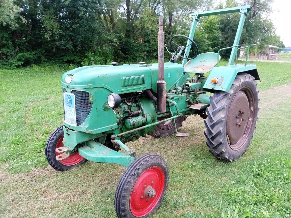 Traktor Güldner