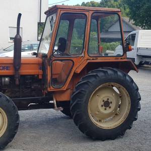Traktor ŠTORE 404