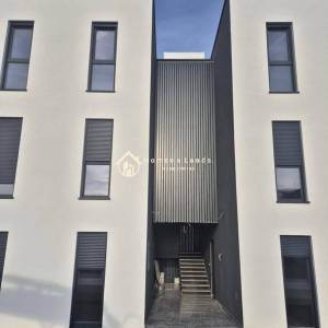 Tribunj,novi 3-soban apartman 86m2 s panoramskim pogledom na more