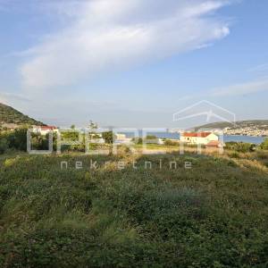 *** Trogir - Prostrano građevinsko zemljište na atraktivnoj lokaciji ***
