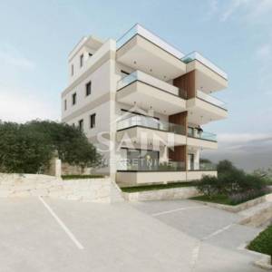 Trogir/Dvosoban stan vrtom blizu mora S2