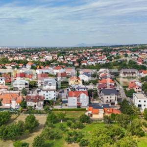 Trosoban stan u novogradnji s 2 parking mjesta - Bukovački ogranak