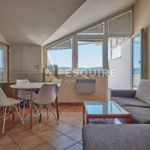 TURANJ - Jednosoban apartman 1. red do mora - 45m2