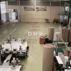 UDBINA - Dugoročni najam industrijske hale 3.524 m² s vlastitom trafostanicom (360 kW), prilika!