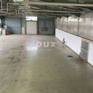 UDBINA - Dugoročni najam industrijske hale 3.524 m² s vlastitom trafostanicom (360 kW), prilika!