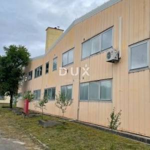 UDBINA - Dugoročni najam industrijske hale 3.524 m² s vlastitom trafostanicom (360 kW), prilika!
