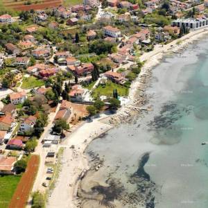 Umag Zambratija . Prodaja Građevinskog zemljišta. Neposredna blizina mora.
