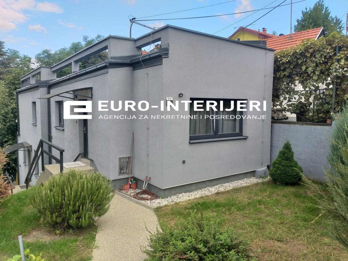 Urbana vila s tri stana - ukupno 140 m² - Zagreb, Kustošija
