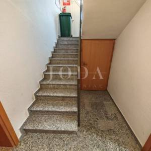 Uredan stan 250m od mora