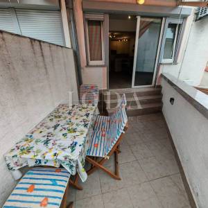 Uredan stan 250m od mora
