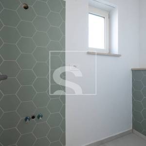 Vila s pogledom na more, bazen, 2 SS i moderan dizajn