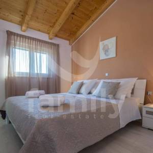 VILA U OAZI MIRA SA POGLEDOM NA MORE I BRIJUNSKO OTOČJE