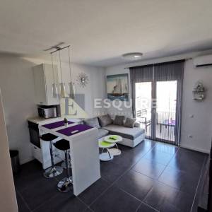 VINJERAC - Dvosoban apartman u prizemlju + konoba i vrt - 63m2