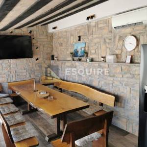 VINJERAC - Dvosoban apartman u prizemlju + konoba i vrt - 63m2