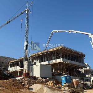 VINJERAC - LUKSUZNI PROJEKT penthouse E-5 s infinity bazenom na krovnoj terasi!!