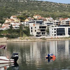 VINJERAC - Zemljište s građevinskom dozvolom i plaćenim doprinosima - 390m2