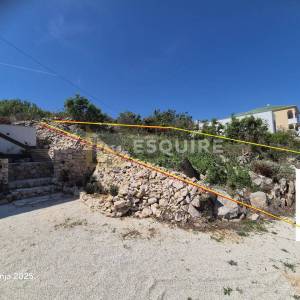 VINJERAC - Zemljište s građevinskom dozvolom i plaćenim doprinosima - 390m2