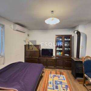 VIR - Apartmanska kuća sa 4 stambene jedinice - 243m2