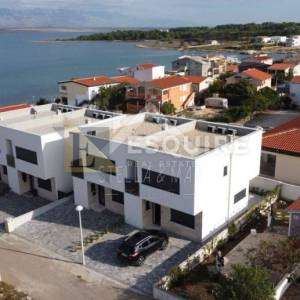 VIR - Dvojna kuća 90m od mora, novogradnja - 118m2