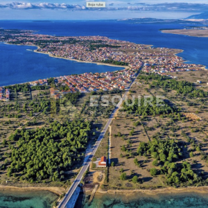 VIR-građevinsko zemljište od 1214 m2, samo 130 m od mora!!!