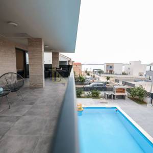 VIR - Luksuzna vila s bazenom 150m od plaže - 255m2