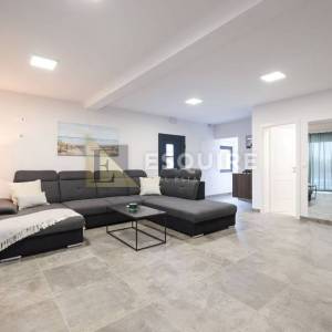 VIR - Luksuzna vila s bazenom 150m od plaže - 255m2