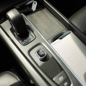 Volvo V60 2.0D AUTOMATIK *LED, NAVIGACIJA*
