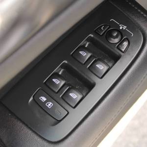 Volvo V60 2.0D AUTOMATIK *LED, NAVIGACIJA*