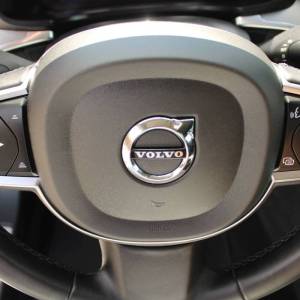 Volvo V60 2.0D AUTOMATIK *LED, NAVIGACIJA*