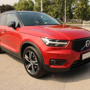 Volvo Xc40 T3 AUTOMATIK R-Design *HARMAN/KARDON, NAVIGACIJA, KAMERA, LED*