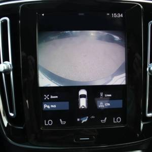 Volvo Xc40 T3 AUTOMATIK R-Design *HARMAN/KARDON, NAVIGACIJA, KAMERA, LED*