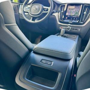 Volvo XC60 2.0d B4 AWD Aut. R Design 197 KS, ACC+KAM+LED+4xGR SJED+VIRT+ASIST