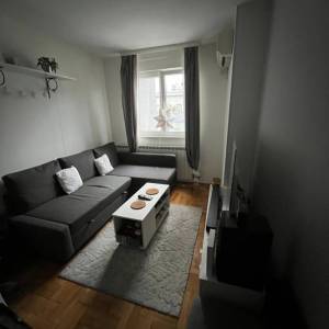 Vrapče, dvosobni stan s balkonom, vanjsko parkirno mjesto, 36m2