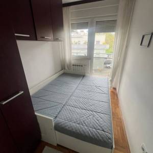 Vrapče, dvosobni stan s balkonom, vanjsko parkirno mjesto, 36m2
