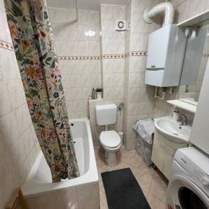 Vrapče, dvosobni stan s balkonom, vanjsko parkirno mjesto, 36m2