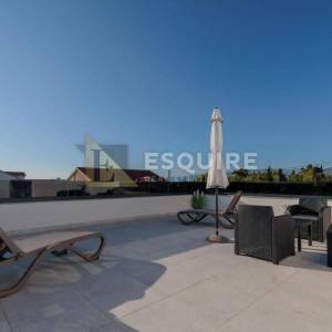 Vrsi - moderna vila od 170 m2 s bazenom!!