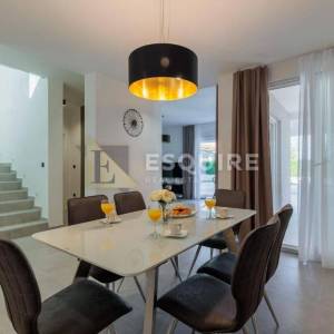 Vrsi - moderna vila od 170 m2 s bazenom!!