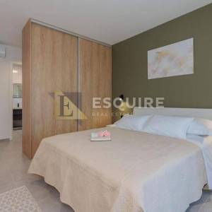 Vrsi - moderna vila od 170 m2 s bazenom!!
