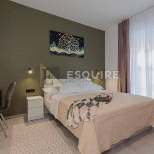 Vrsi - moderna vila od 170 m2 s bazenom!!