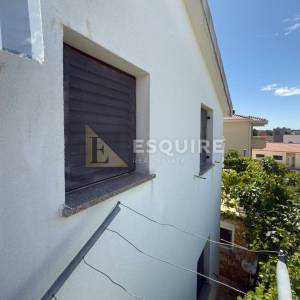 VRSI - Samostojeća katnica sa dvije stambene jedinice - 250m2