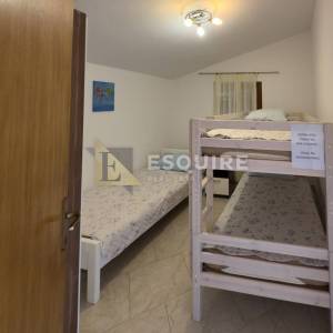 VRSI - Samostojeća katnica sa dvije stambene jedinice - 250m2