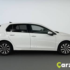 VW Golf 8 2.0 BMT LIFE