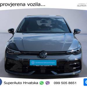 VW Golf 8 R 2.0 TSI 4M Aut. 333 KS, PANO+BLACK+KAM+GR SJED+ACC+LANE+AKRAPOVIC